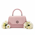 Borsa rosa con fiori bianchi